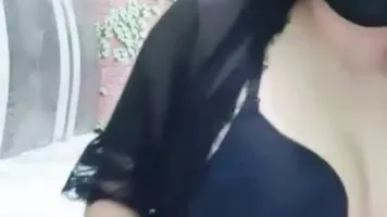 Bokep Indo Kak Zahra Cantik Bugil Remas Nenen