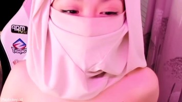 Jilbab Putih Di Anal