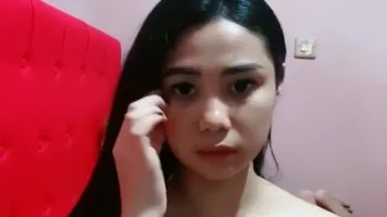 Bokep Indo Kakak Cantik Bugil Cubit Uting Live