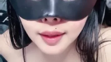 Bokep Indo Meycaa Janda Montok Omek Squirt di WC