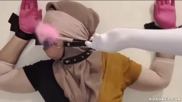 Bokep Indo MILF Jilbabers Mata Ditutup Cosplay BDSM