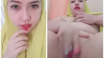 Bokep Indo Tante Jilbab Sange Colok Memek Sendiri