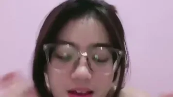 Bokep Indo Live Cewek Cakep Bondol Pengen di Manja