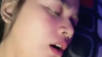 Saking Nikmatnya Duo Lesbian Jilmek Omek Live Barbar