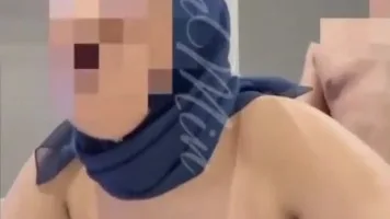 Tante Jilbab Biru Asyik Ngewe Sambil Mabok With Paksu