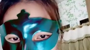 Bokep Indo Kobelin dan Jilmek Memek Tante Sambil Live