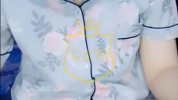 Mbak Mutia Berjilbab Langsung Buka-bukaan