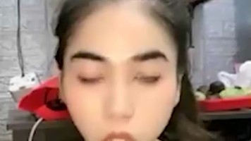 Live Belahan Toket Mulus Kak Coryna