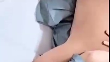 Bokep Premium Sex Tante Hijab Melayani Open BO Suaminya Videoin
