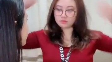 Pasangan Lesbi Live, Tyas Cium Gaby