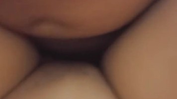 Ajarin Brondong Masukin Kontol Ke Memek Mamih